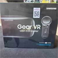 New in box Samsung Gear VR with Controller