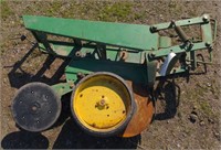 John Deere single bottom plow measures