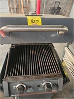 CHARBROIL PROPANE GRILL