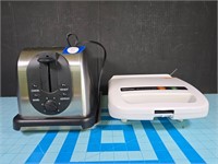 2 slice toaster & waffle maker