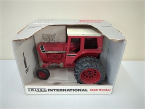 IH 1566 Duals Special Edition NIB 1/16