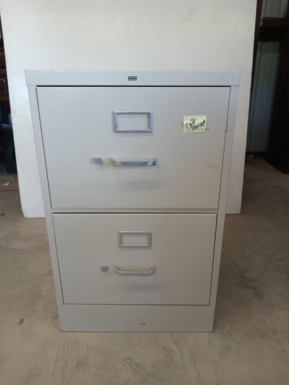 Two-door metal filing cabinet 29x18x26.5