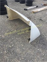 ISUZU BOX TRUCK WIND DEFLECTOR