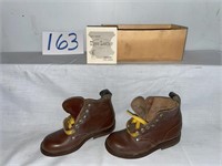 VINTAGE BOY'S LEAATHER BOOTS