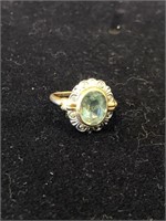 14K Gold Ladies Ring with Large Stone, 3.5g