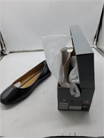 Kali size 8 1/2 flats