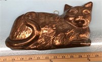 Copper cat cake form