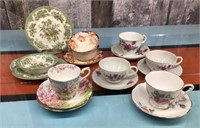 Vtg. porcelain tea cups & saucers