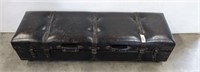 LEATHER TYPE TUFTED TOP DECORATIVE TRUNK