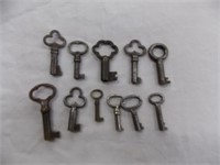 Small furniture keys (11)
