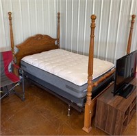 Post Bed With Mattress ( NO SHIPPING)