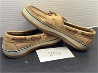 Men’s Bass Shoes; Size 9