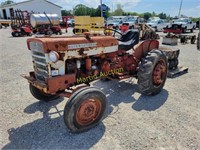 International 240 Utility Tractor