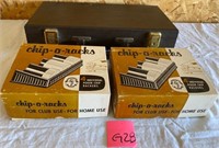 T - LOT OF PLAYING CARDS & POKER CHIPS (G28)