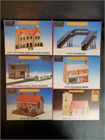 Town & Country Model Train Set Homes/Buildings