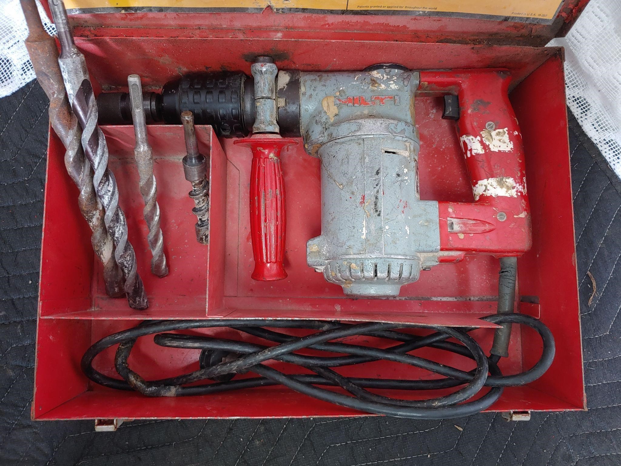 Hilti Heavy Duty Rotary Hammer Electric Model TE17