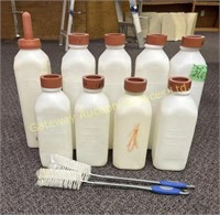 9x Calf bottles w/Nipples  & 2 bottle Brushes