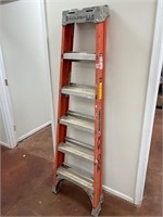 Louisville Fiberglass Ladder 6ft B