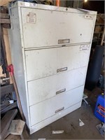 METAL CUPBOARD WITH PULL-OUT/SLIDING SHELVES