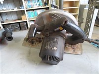 GMC 235mm Circular Saw.