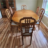 Thomasville 84x45 Oak Dining Room Table