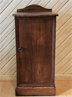 Vintage Oak Single Door Bedside Table. 15 X 14½ X