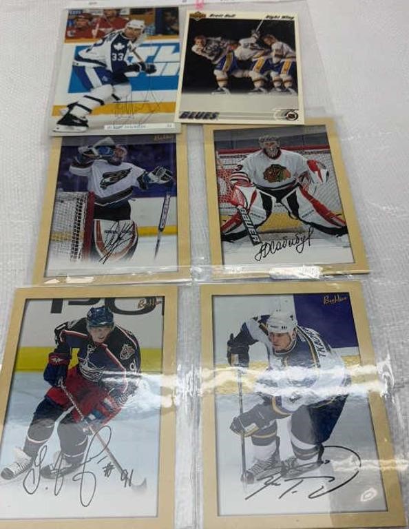 Hockey 8x10in autographed bee hive cards