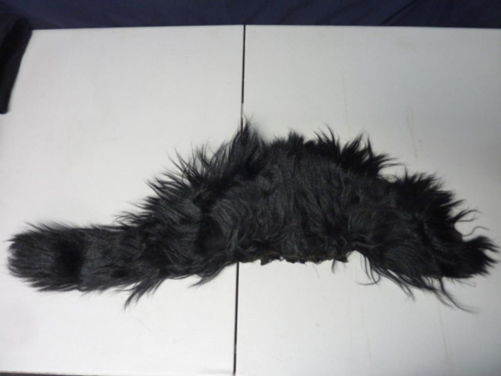 ANTIQUE FUR COLLAR FROM A COAT