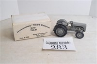 1/16 Ferguson TO-20 Toy Tractor