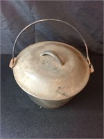 Antique Cast iron Dutch Oven Pot