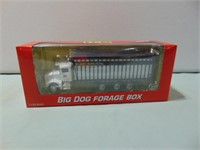 H&S Big Dog Forage Box-white Peterbilt
