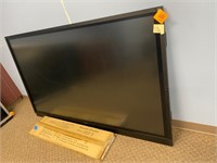 Deluxe monitor unit with wall mount Newline
