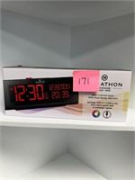 MARATHON Weather Clock w/Charging Station