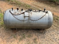 Propane Tank 125 gallon maybe? Sizes in pics