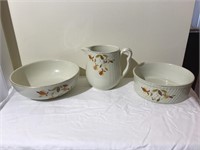 Halls Pitcher and 2 bowls