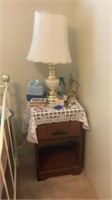 Small Side Table, Lamp & Misc Decor In Dayroom