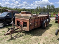 H&S 370 Manure Spreader