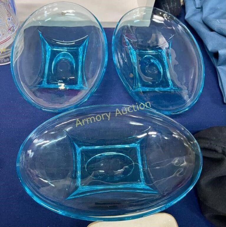 3 ICE BLUE OVAL SHAPED GLASS BOWLS