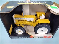 Minneapolis Moline Ertl GN550 toy tractor new in