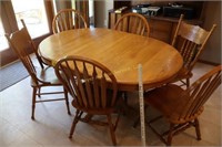 Dinning Table w/ leaf & 6 Chairs