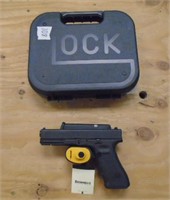 Glock - model G22, semi auto, .40, 4.5