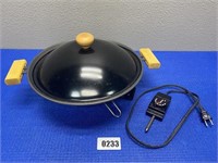 Toastmaster Wok w/Lid on Stand