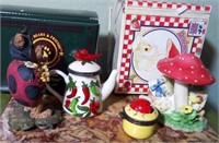 T - COLLECTIBLE FIGURINES & TRINKET BOXES (L118)