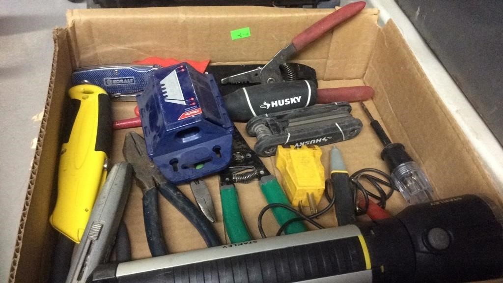 BX W/ WIRE STRIPPERS, SIDE CUTTERS, UTILITY KNIVES