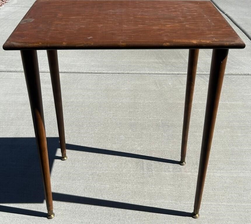D - MCM STYLE SIDE TABLE (G9)