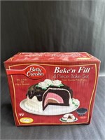 Betty Crocker Four Piece Bake Set