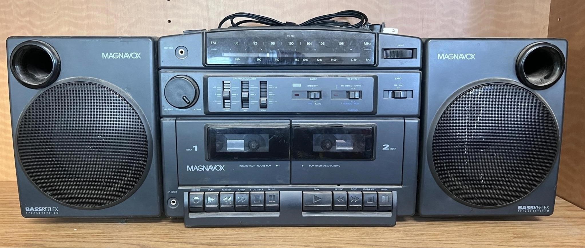Magnavox Dual Tape Player Boombox