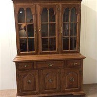 ER Buck Solid Maple China Closet