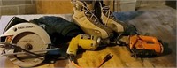 Lot, size 9 boots, gloves, circular saw, drill,