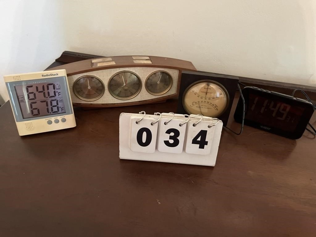 Clock & Barometers
